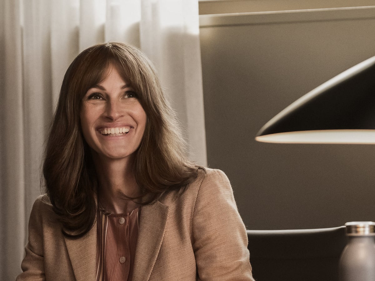 Pretty Risky Has Julia Roberts S Move From Hollywood To Tv