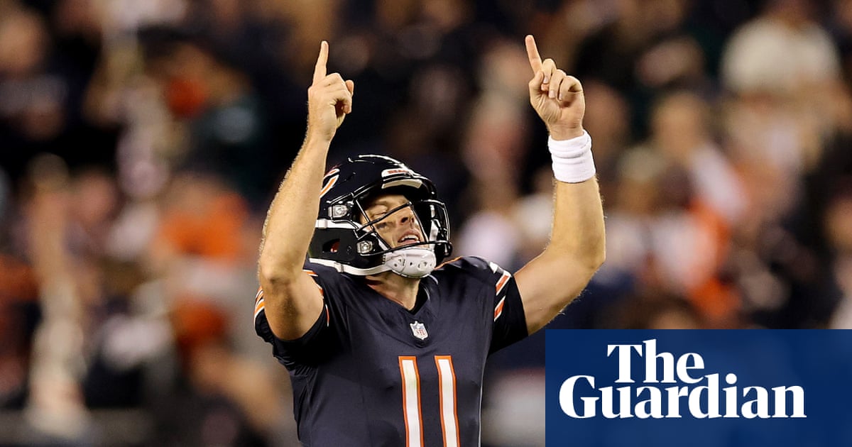 38-year-old backup Case Keenum rolls back the years to lead Bears past Eagles