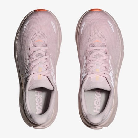 Hoka Women’s Road Running Arahi 8