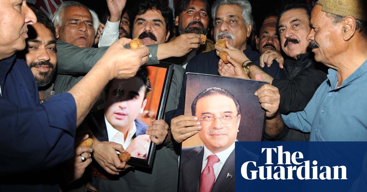 Asif Ali Zardari returns as Pakistan president Asif Ali Zardari returns as Pakistan president