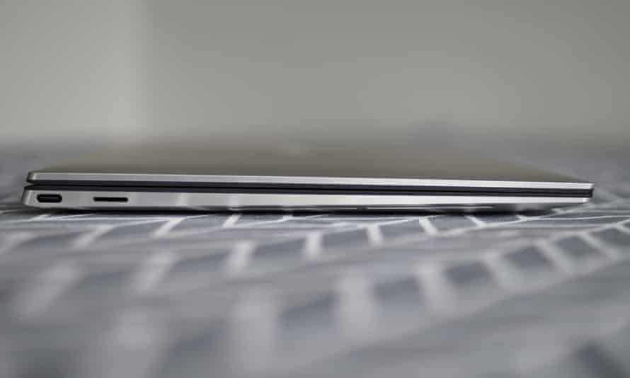 The thin, aluminium and black carbon fibre wedge is svelte