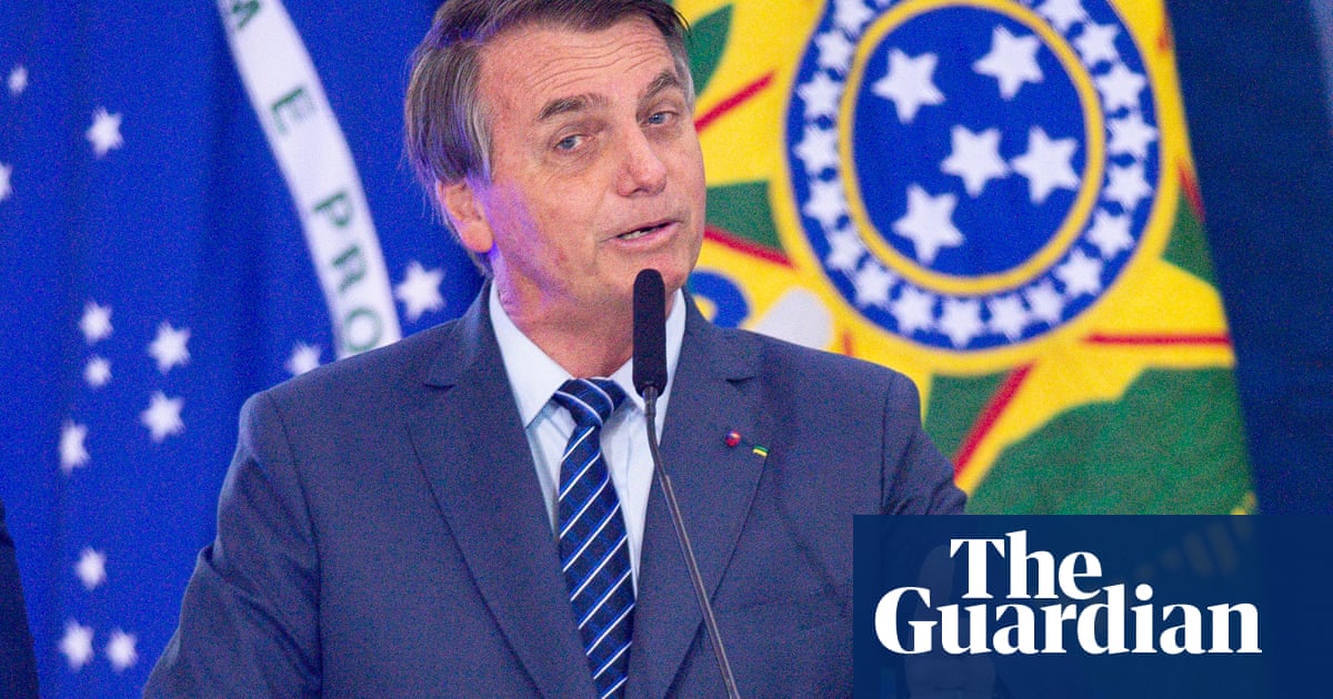 Corruption allegations increase pressure on Bolsonaro