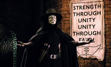 Hugo Weaving dans V pour Vendetta en 2005.