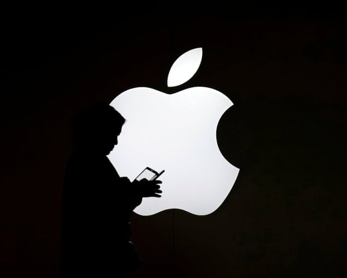 Wall Street to scrutinize Apple over China struggles and slow AI progress