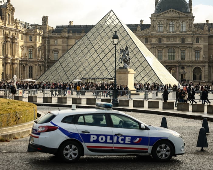 Two men arrested after Louvre jewel heist