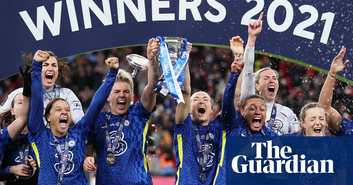 Kerr double finishes off Arsenal to land Chelsea FA Cup and domestic treble