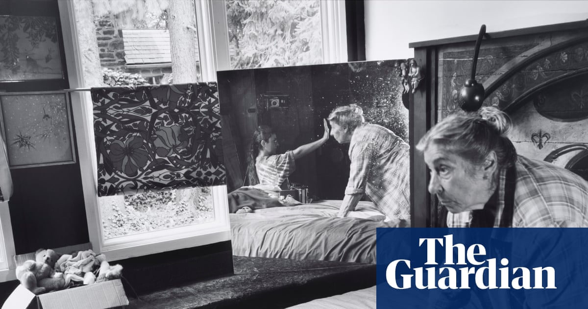 We got naked and covered ourselves in Vaseline: Katherine Hubbard on photographing her ailing mother