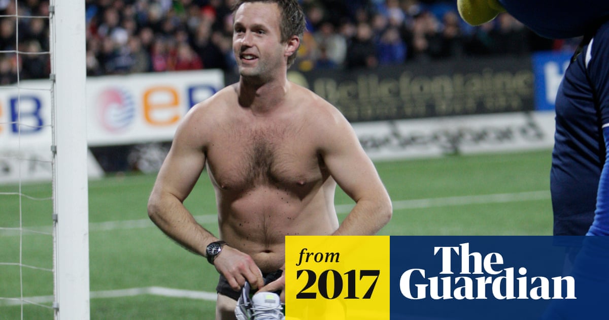 Grin And Bare It Ronny Deila Strips Naked To Inspire Valerenga Win