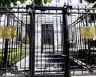 Áustria expulsa 3 diplomatas russos por espionagem em Viena