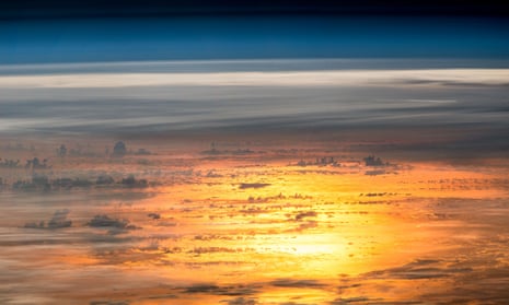 NASA Scientist Finds World With Triple Sunsets