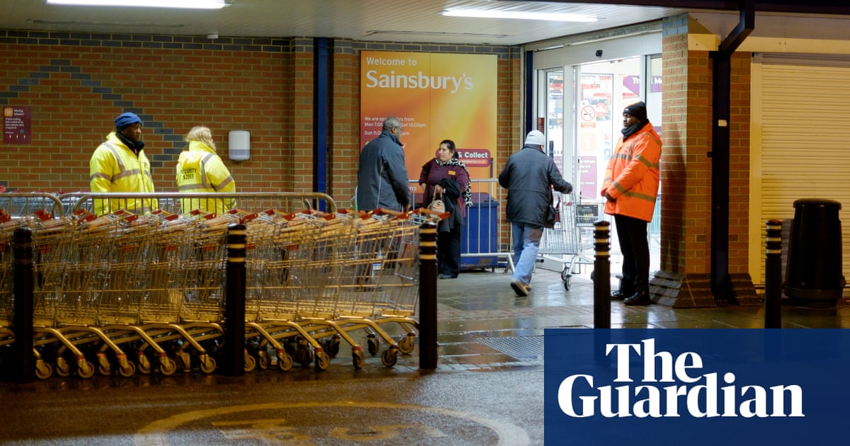 Living wage campaigners claim progress after vote at Sainsbury’s AGM