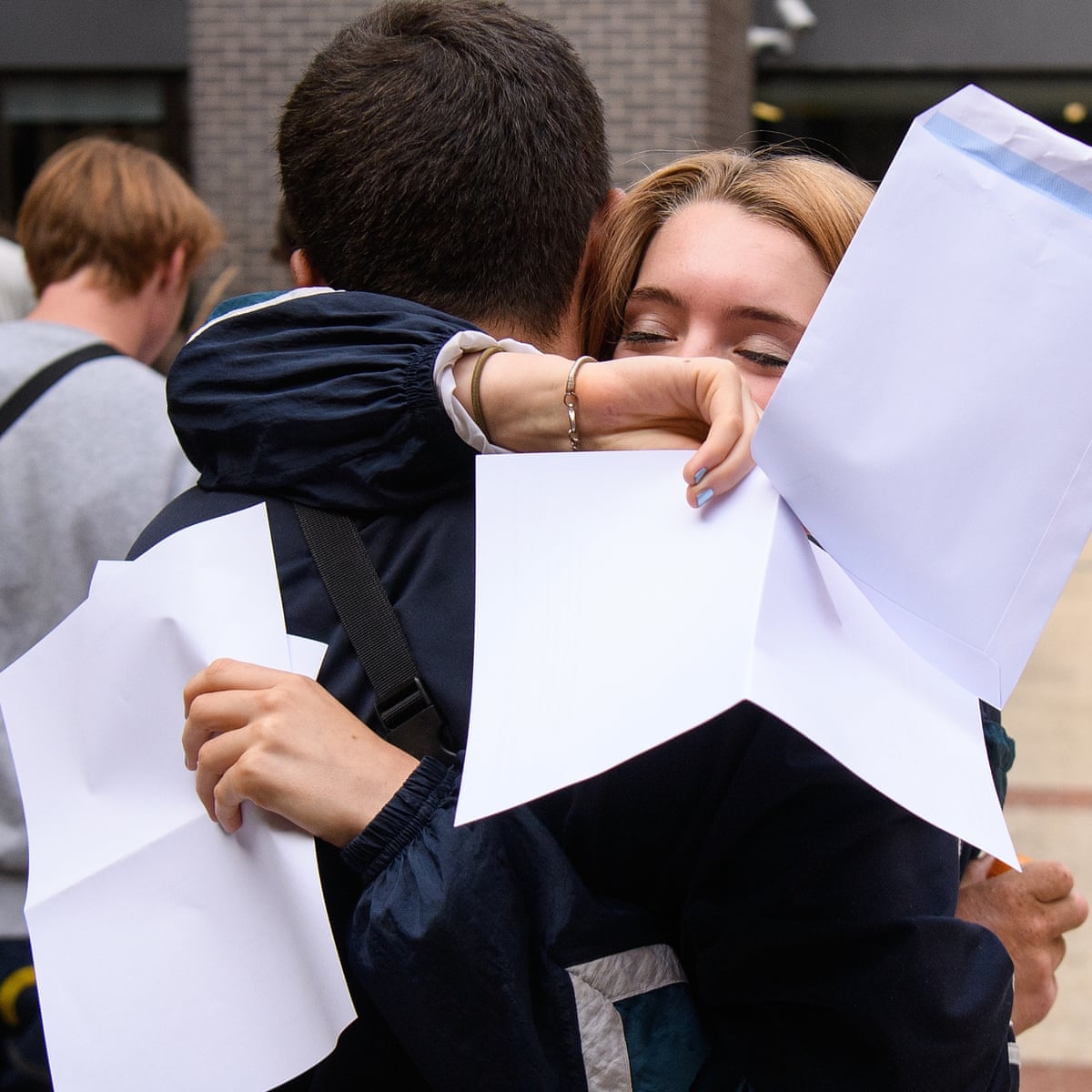 GCSE shake-up leaves many schools missing national progress ...