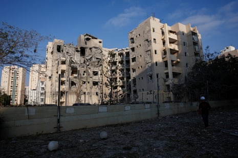 A residential site is damaged, following a missile attack from Iran on Israel, amid the Israel-Iran conflict in Be'er Sheva, Israel 24 June, 2025.