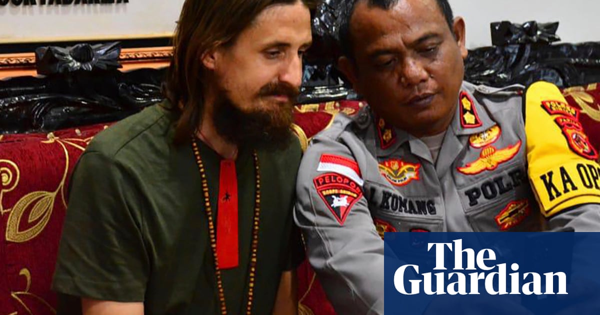 New Zealand pilot held captive in West Papua for 19 months ‘very happy’ after being freed | West Papua New Zealand pilot held captive in West Papua for 19 months ‘very happy’ after being freed | West Papua