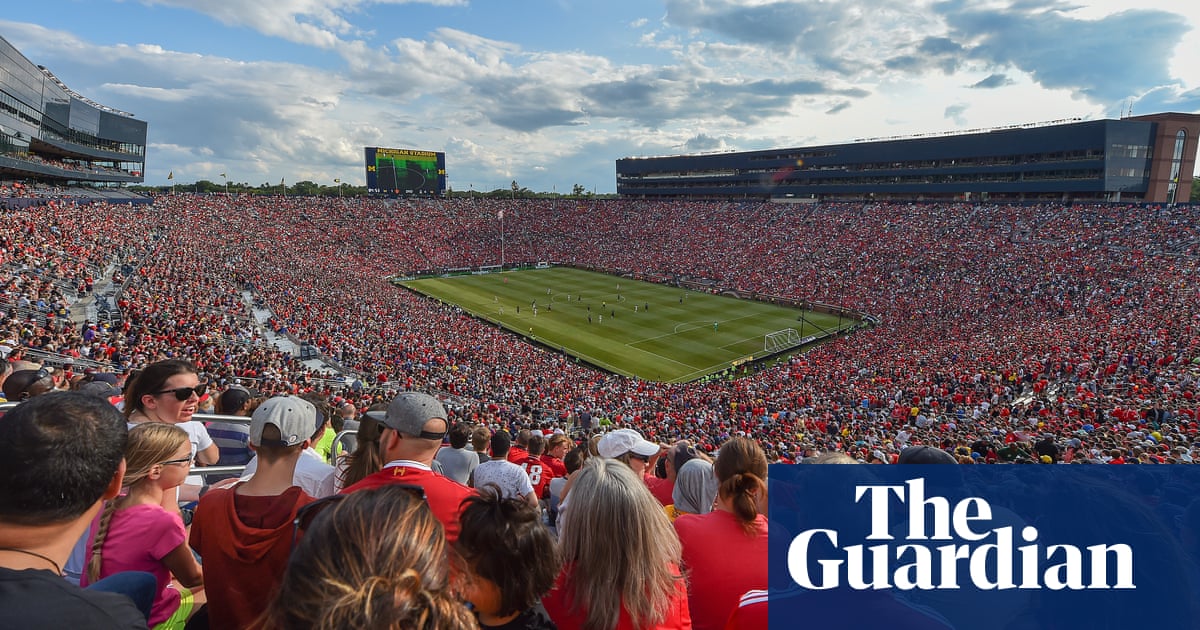 Doctors on the return of sports: Fans may not be in stadiums until well into 2021