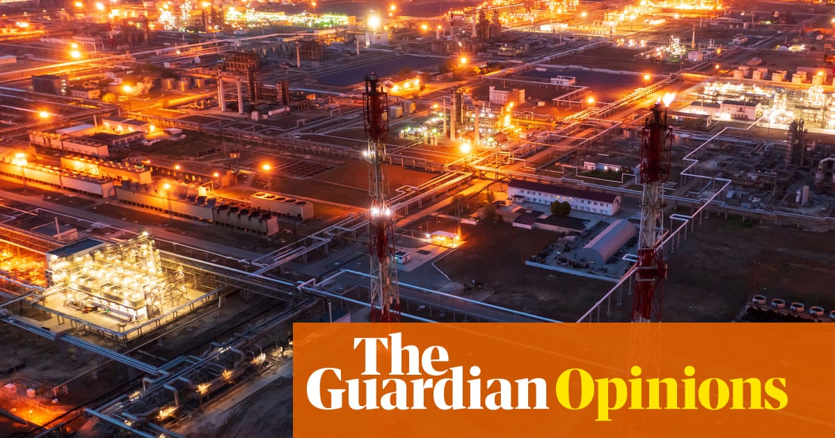 The Guardian view on Russia sanctions: a brittle economy is Putin's weakness | Editorial