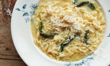 Pasta with butter to save and salve.