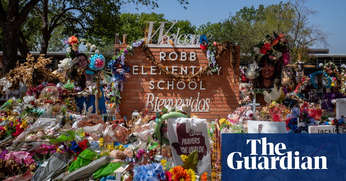 Texas school shooting: heavily armed police with ballistic shields were there ‘within 19 minutes’