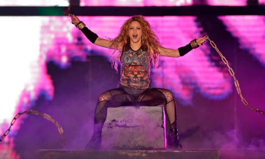 She wolf… Shakira.