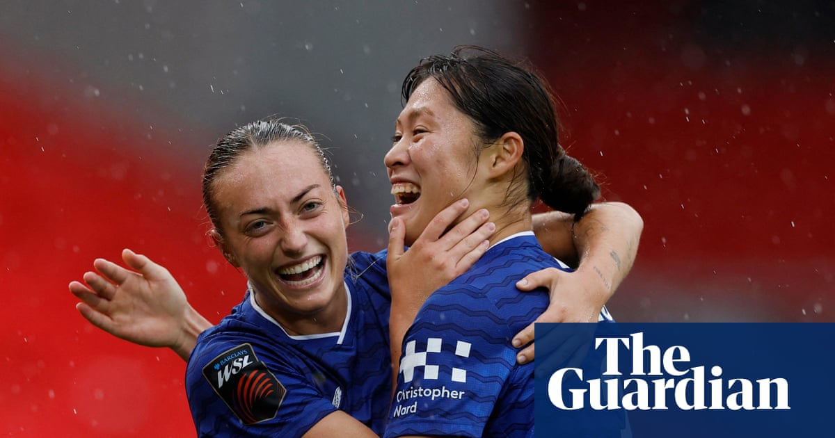 Everton's Vignola Scores Hat-Trick in 4-1 Merseyside Derby Win at Anfield