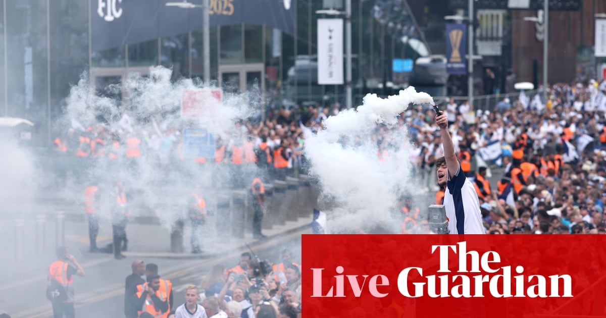 Tottenham fans amass for parade; Williams gets suspended jail sentence: football news – as it happened - The Guardian Tottenham fans amass for parade; Williams gets suspended jail sentence: football news – as it happened - The Guardian