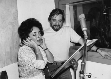 Stephen Sondheim and Elizabeth Taylor record songs for the film A Little Night Music, August 1976. (Photo by Graham Morris/Evening Standard/Getty Images)