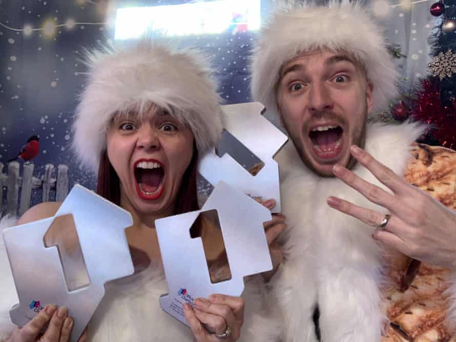 LadBaby celebrating Christmas No 1 in 2020.