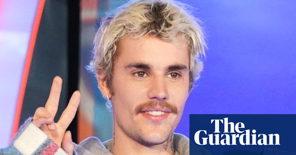 Justin Bieber breaks US chart record held by Elvis Presley