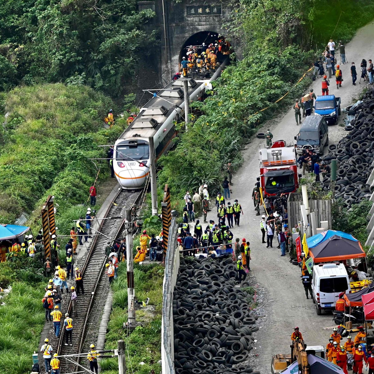 taiwan train crash survivors tell of