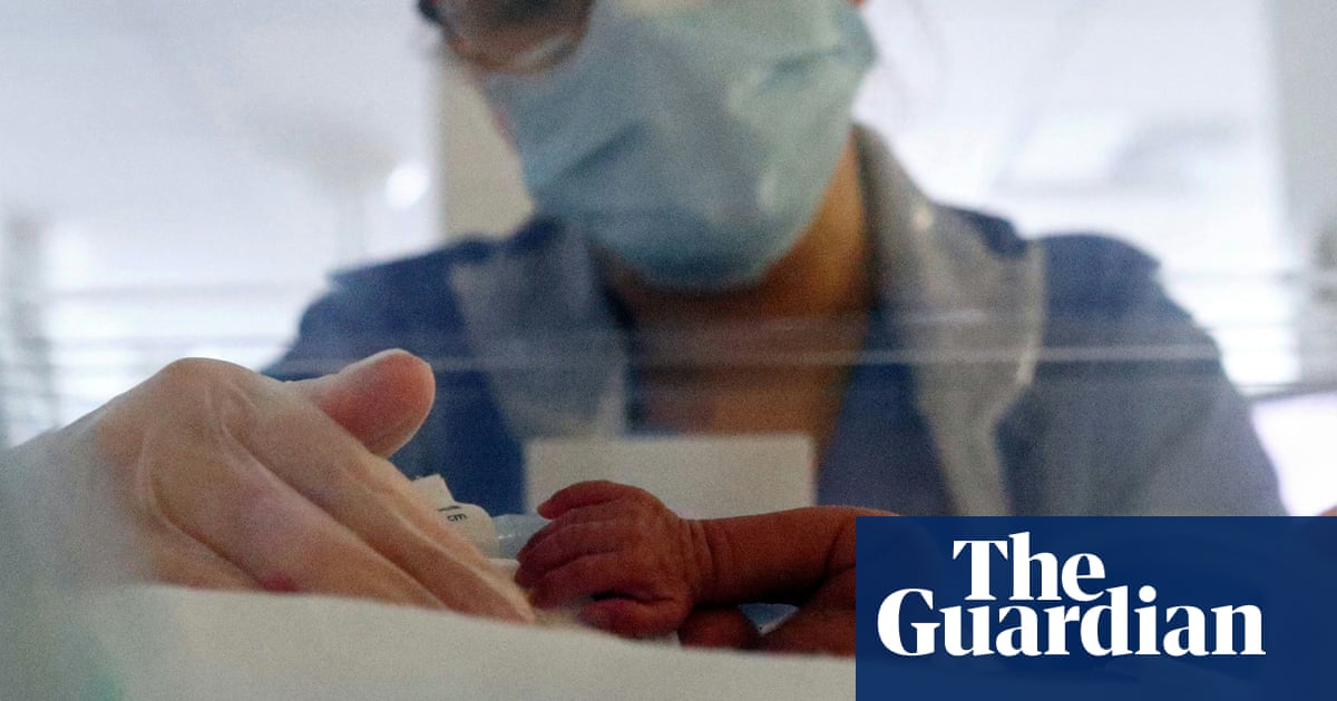 Hearing mother’s voice can lessen pain in premature babies, study suggests