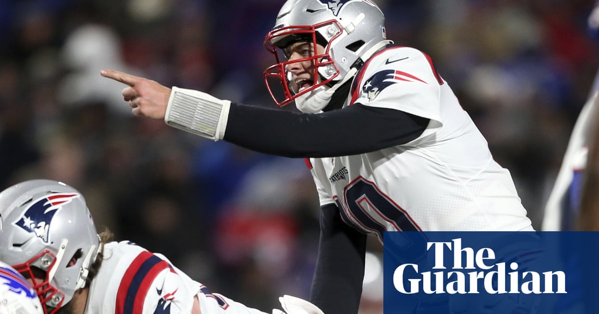 Patriots complete just two passes but still beat Bills to take control of AFC East