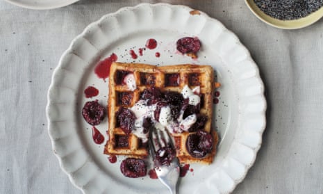 This stuffed waffle maker will elevate your brunch game for $30