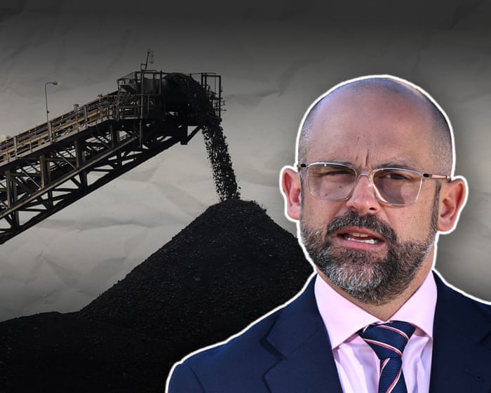 Queensland’s economy teeters on edge of ratings downgrade despite coal royalty windfall