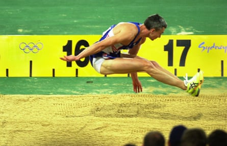 Jonathan Edwards makes his gold medal jump at the Sydney Olympics of 2000