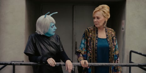Ann Dowd and Jean Smart in Hacks