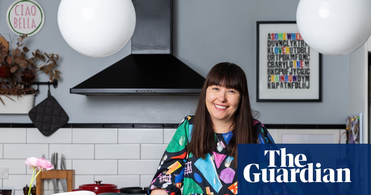 My rookie era: I attempted only the easiest Australian Women’s Weekly birthday cakes. Then came the duck cake