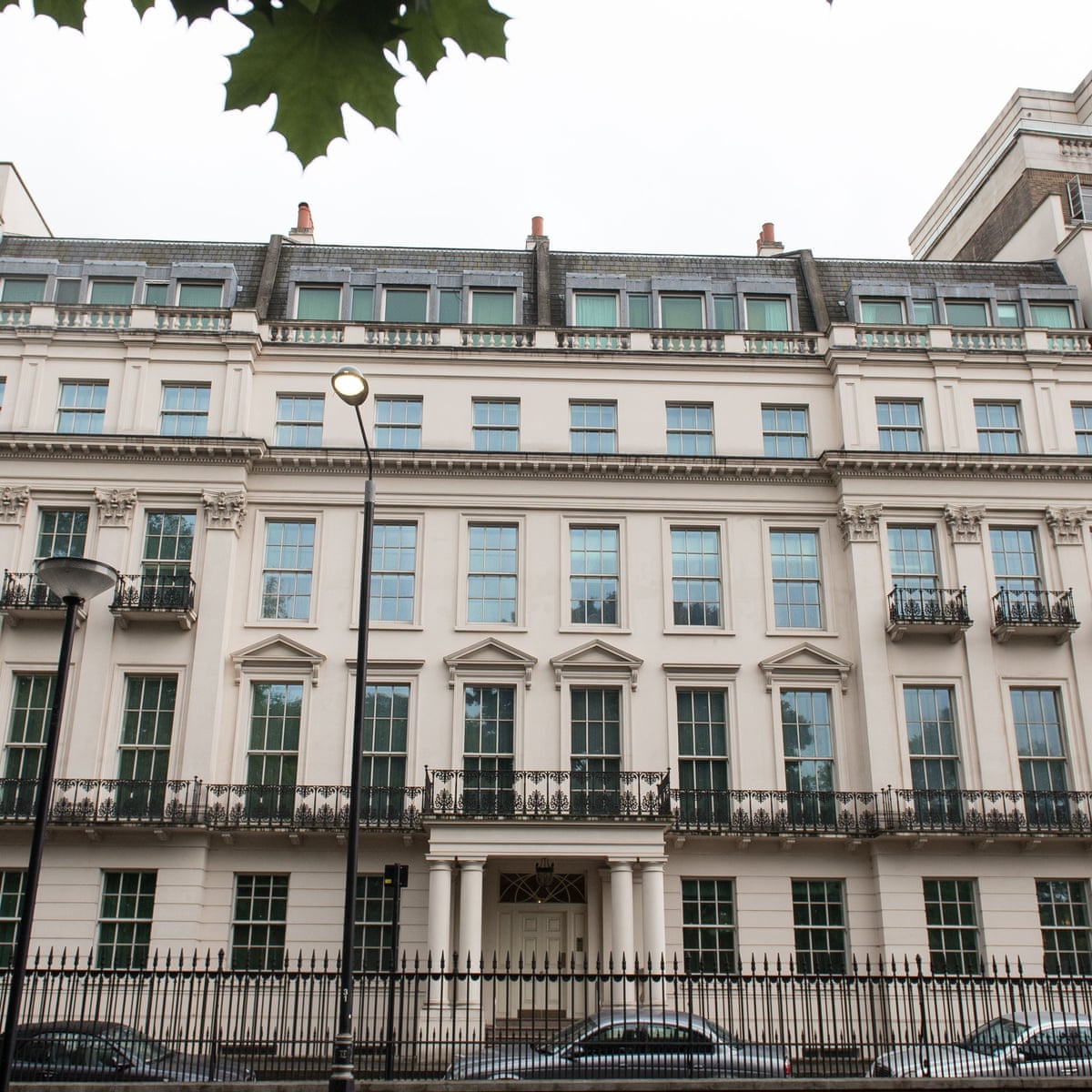 Chinese Tycoon Agrees To Buy London Mansion For Record 200m