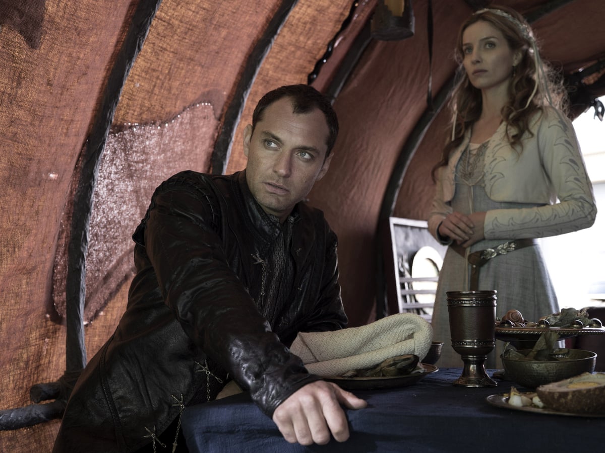Epic Fail Why Has King Arthur Flopped So Badly King Arthur Legend Of The Sword The Guardian