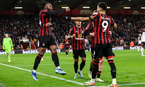 Bournemouth extend winning run as Luis Sinisterra caps victory over Fulham  | Premier League | The Guardian