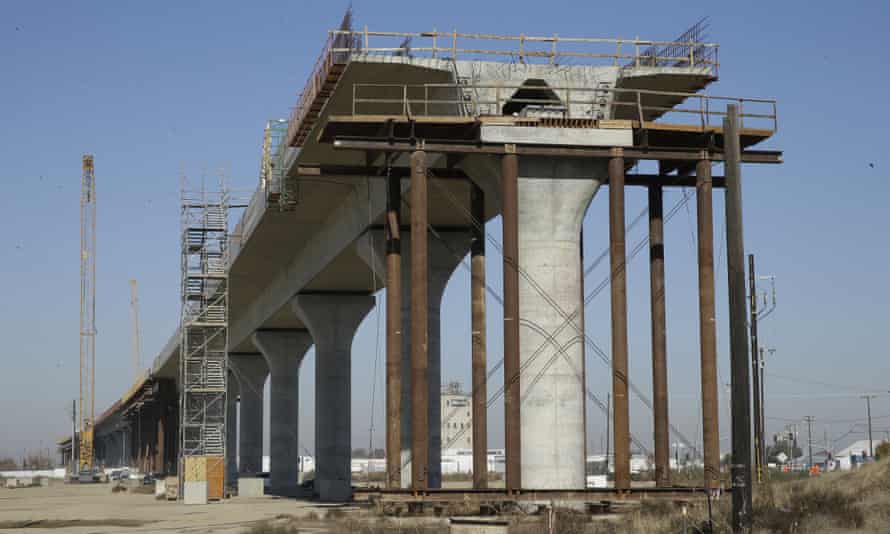 An elevated section of the high-speed rail under construction in Fresno, California, in 2017.