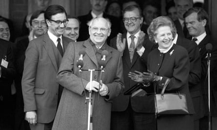 Gorbachev with Thatcher at Brize Norton, Oxfordshire, December 1987.