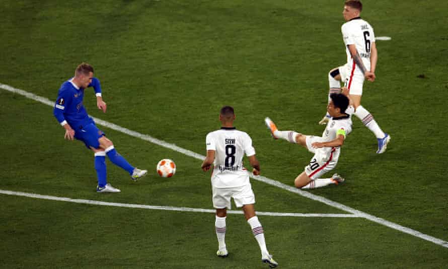 Rangers' Steven Davis shot is blocked.