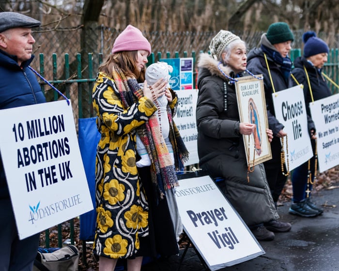 Nigel Farage is cosying up to the US anti-abortion group that challenged Roe v Wade. Women in Britain should know that | Zoe Williams