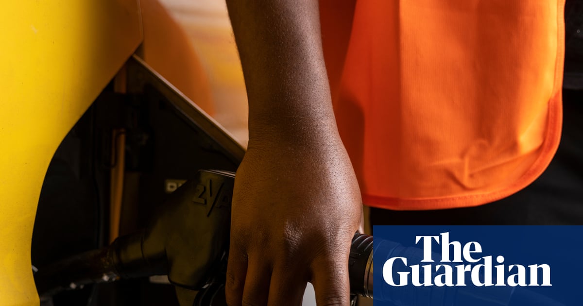 UK diesel prices climb to record £2 a litre
