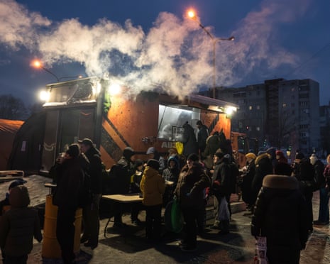 Veterans and volunteers of the 3rd Separate Assault Brigade organise an event for residents of one of Kyiv's districts who are left without heating and electricity as a result of Russian shelling.