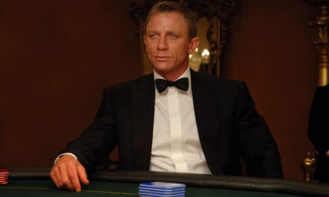 Daniel Craig as James Bond in Casino Royale (2006). 