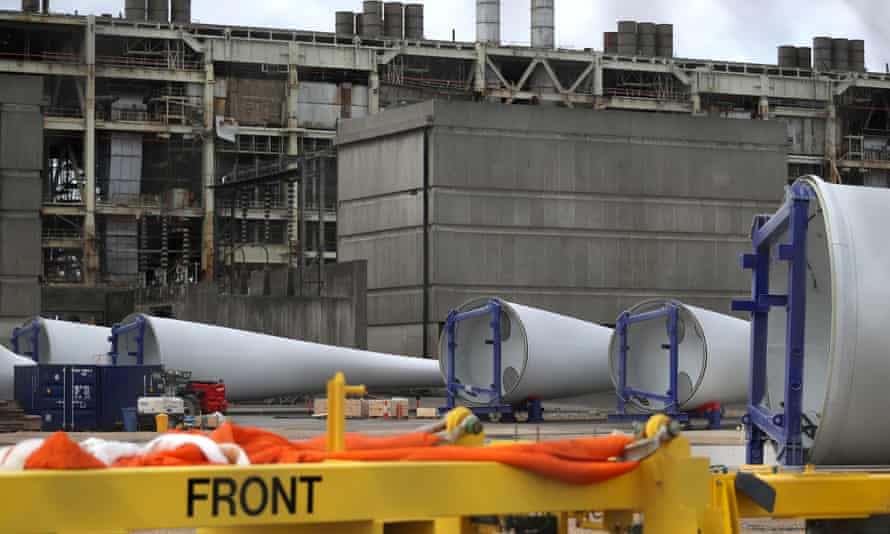 Wind turbine knives at the MHA Vestas Institute in Faulet, Hampshire.