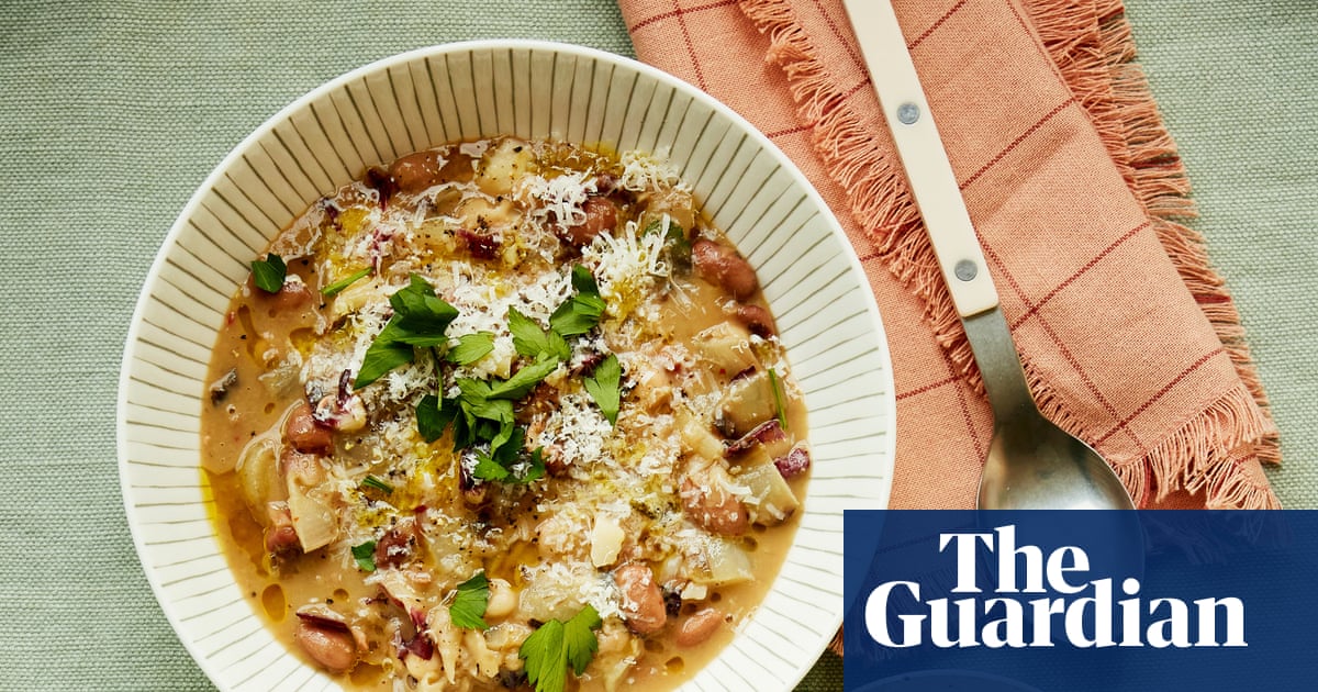 Winter has finally kicked in it's time to crack out the casserole dish and get stewing