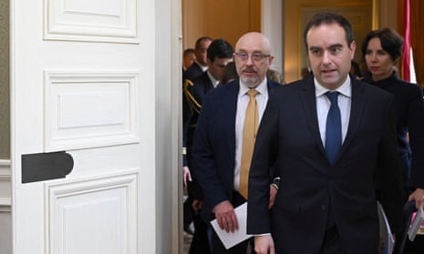 The Ukrainian defence minister, Oleksiy Reznikov, and his French counterpart, Sébastien Lecornu in Paris.