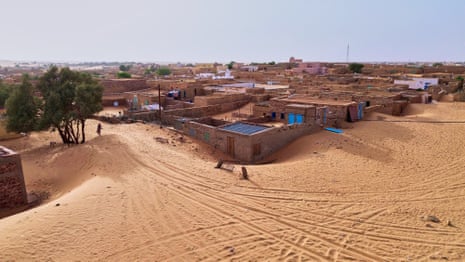 Desert sand and buildings in Chinguetti.